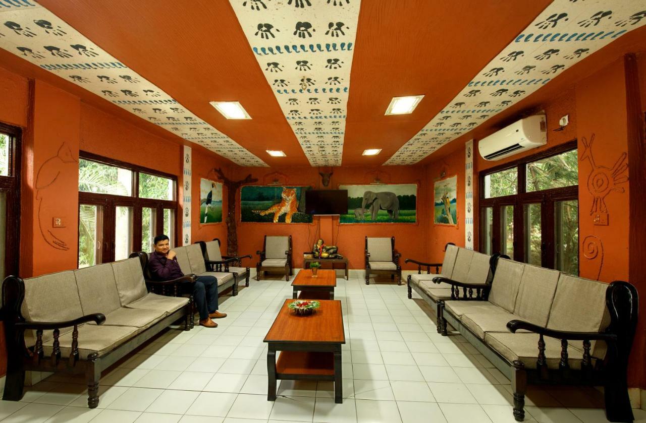 Chitwan Paradise Hotel Саураха Экстерьер фото